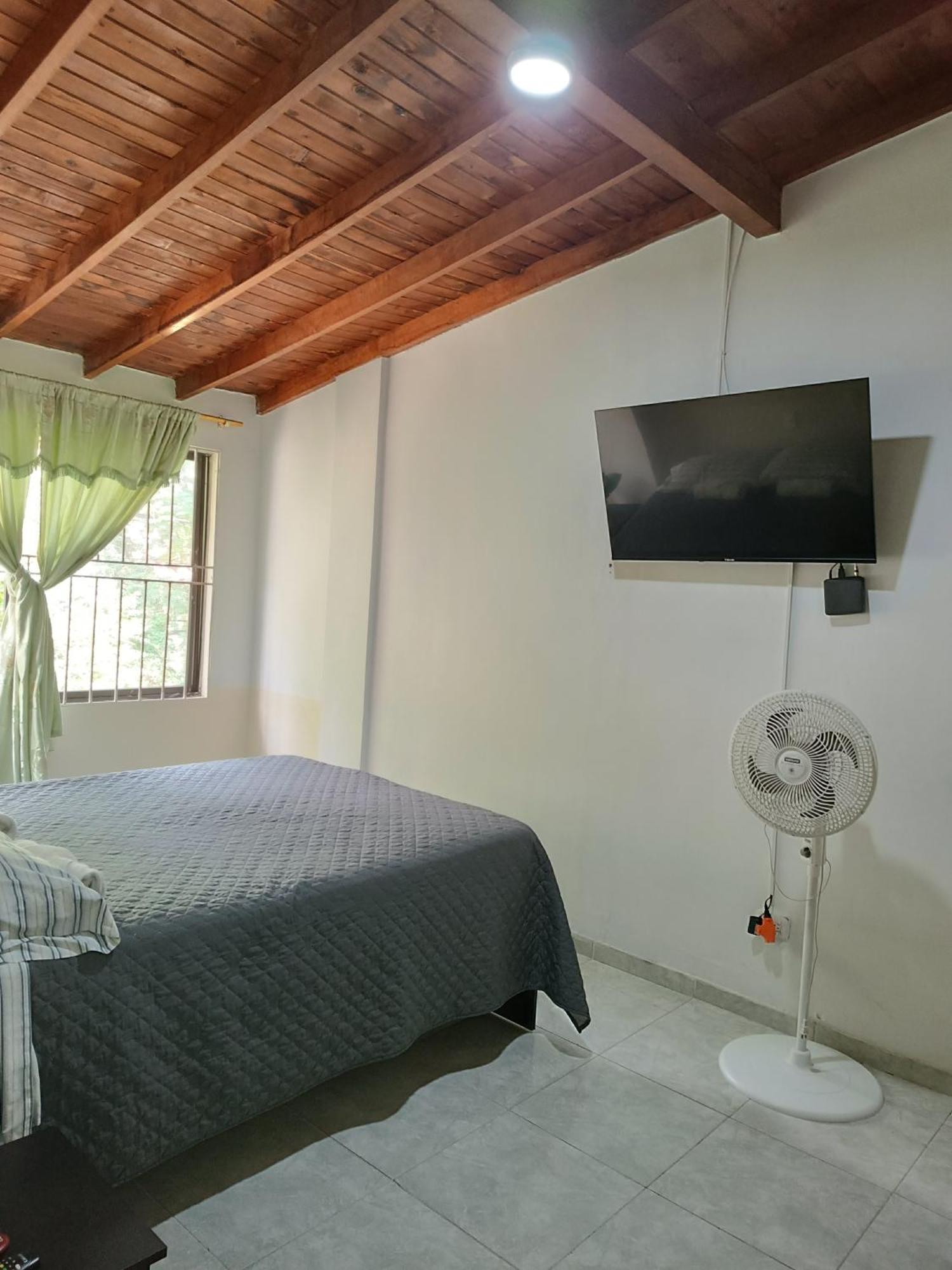 Pa Pasiar Hostal Medellín Cameră foto